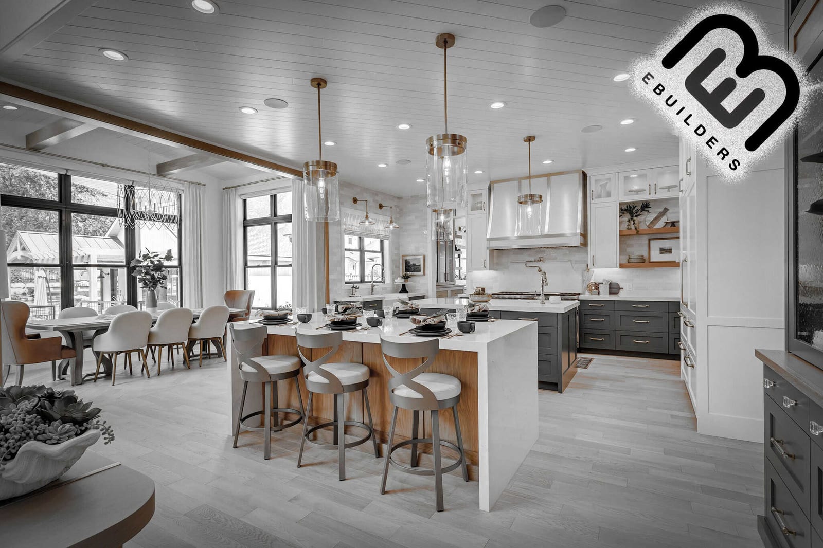E-Builders announces partnership with the Kris Bowen Real Estate Team to manage sales & marketing
