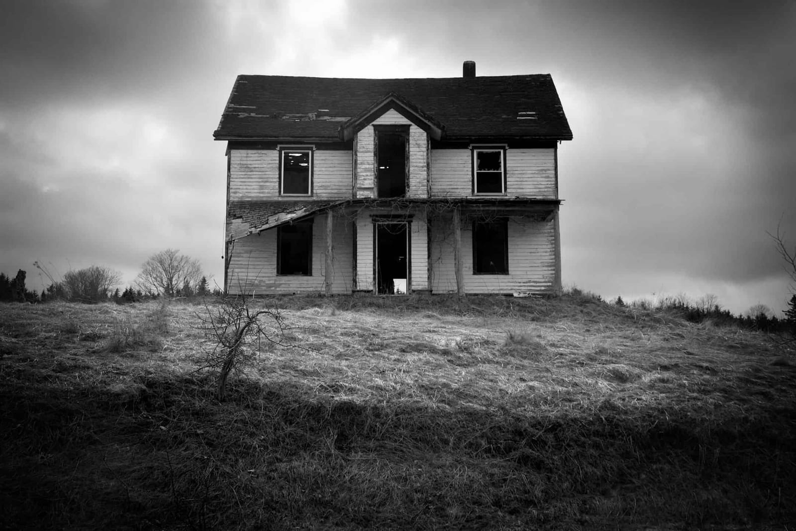 How Do I Find a Real Haunted House? Search your neighborhood!